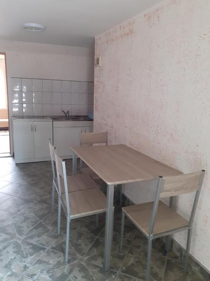 Pensjonat Cichy Kacik Kąty Rybackie Exteriör bild